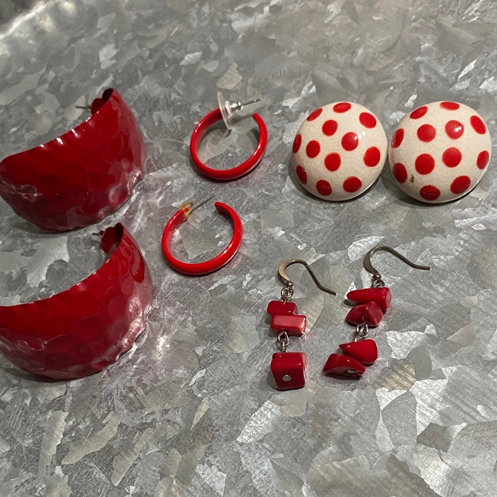 Red Earring Set